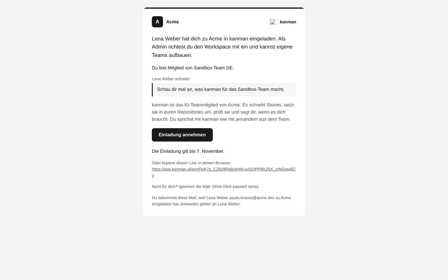 Die Einladungsmail von kanman auf Deutsch: Lena hat dich zu Acme eingeladen, die Rolle in einfachen Worten, die Teams, die Notiz und der Button Einladung annehmen (Desktop)