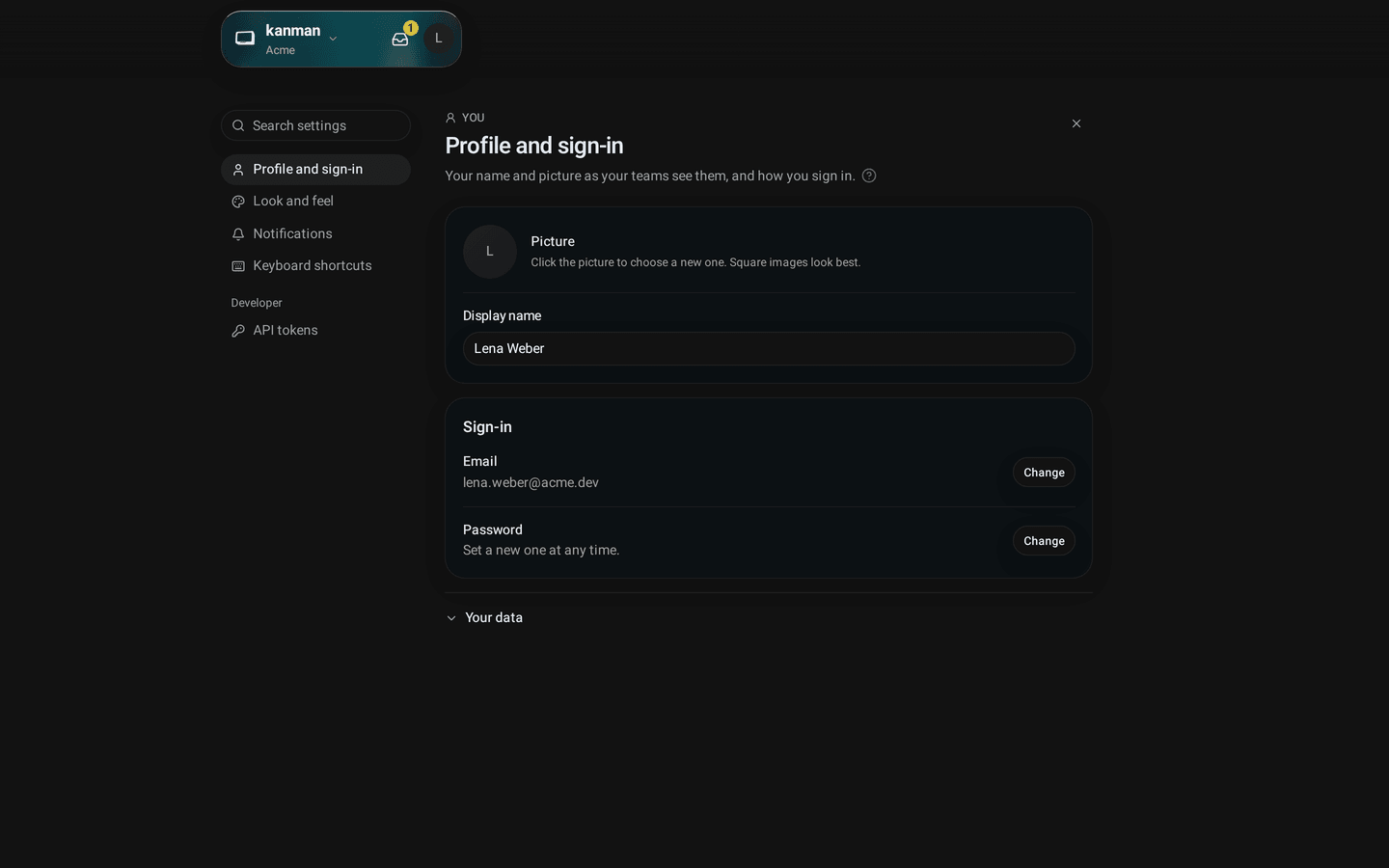 Profile and sign-in with the picture, the display name and the Sign-in card with email and password (Desktop)